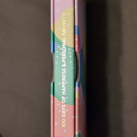 100 Days Of Happiness - Colorful Planner Gift Set - Picture 6 of 6